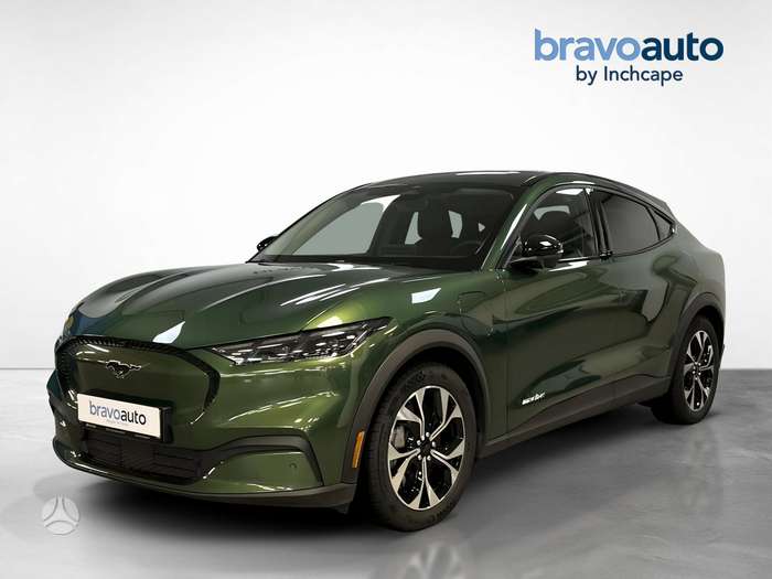 Ford Mustang Mach-E, off-road / crossover