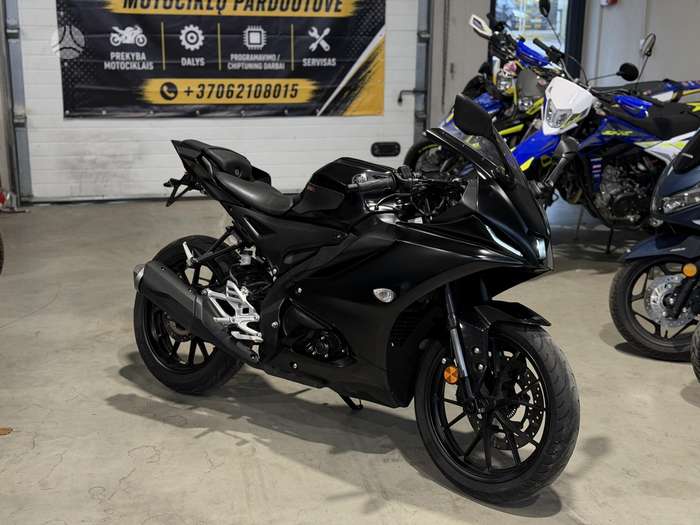 Yamaha YZF 125cc, superbikes