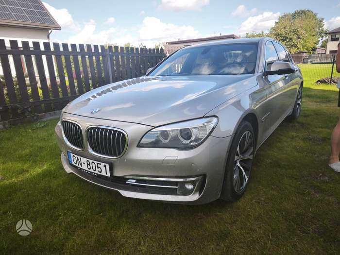 BMW 730, 3.0 l., Седан
