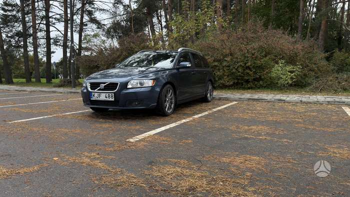 Volvo V50, 2.4 l., wagon