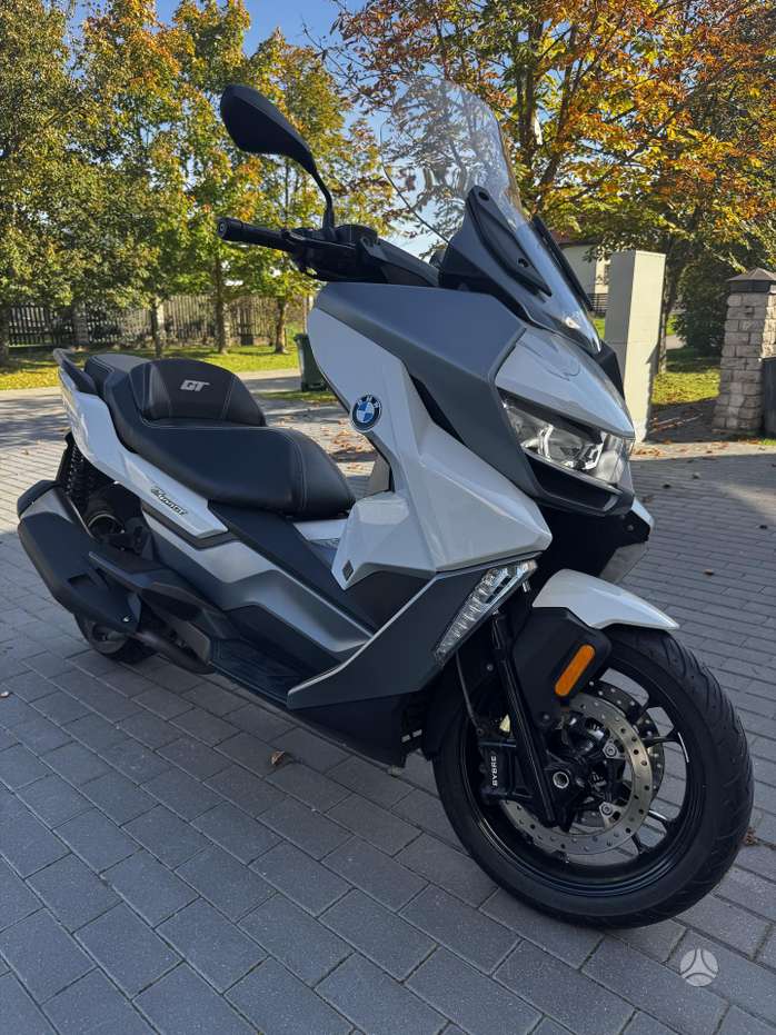 BMW C 400 GT 350cc, scooters / mopeds