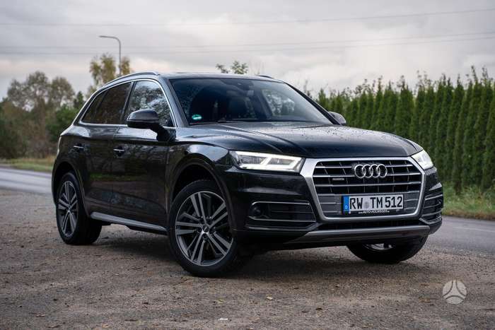 Audi Q5, off-road / crossover
