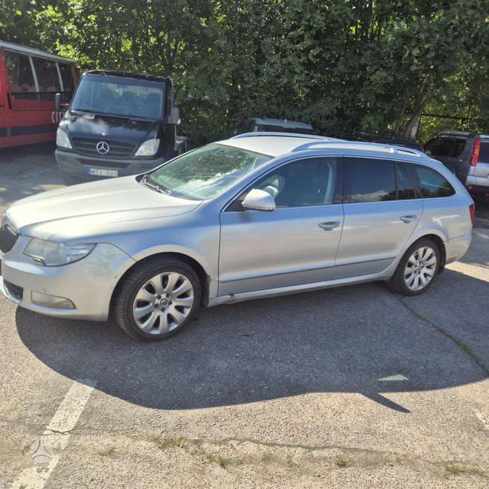 Skoda Superb, 2.0 l., Универсал