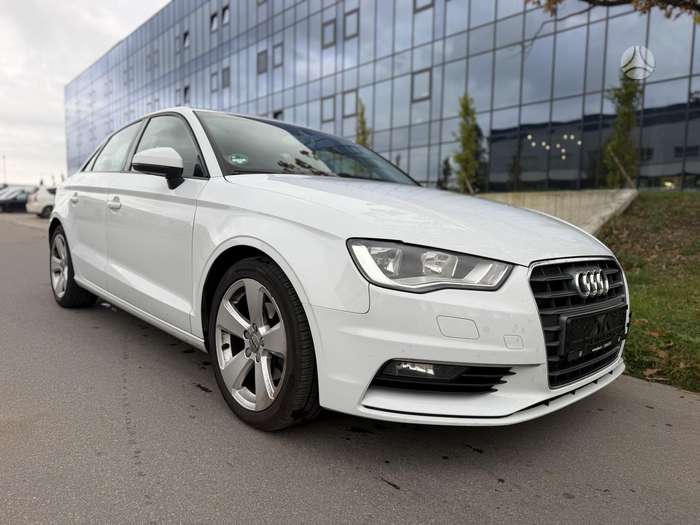Audi A3, 1.6 l., Седан