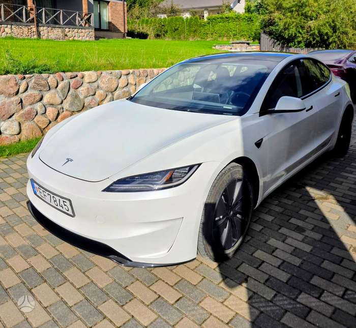 Tesla Model 3, 79 кВт·ч, Хэтчбек