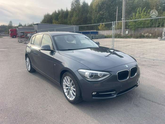 BMW 118, 2.0 l., hatchback
