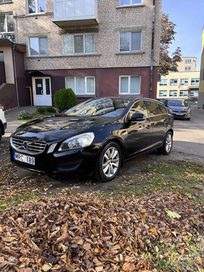 Volvo V60, 2.0 l., Универсал