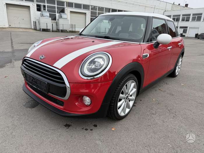 Mini Cooper, 1.5 l., hatchback