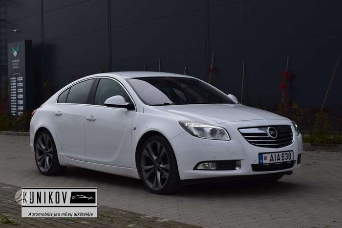 Opel Insignia, 2.0 l., hatchback