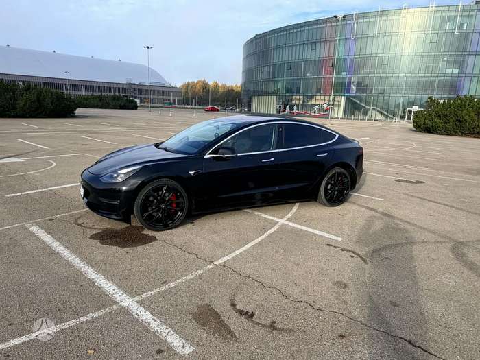 Tesla Model 3, 75 kWh, sedanas
