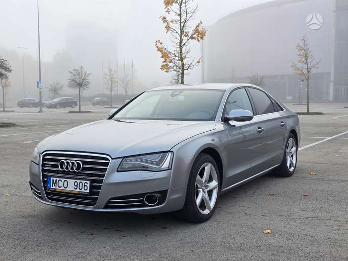 Audi A8, 3.0 l., Седан