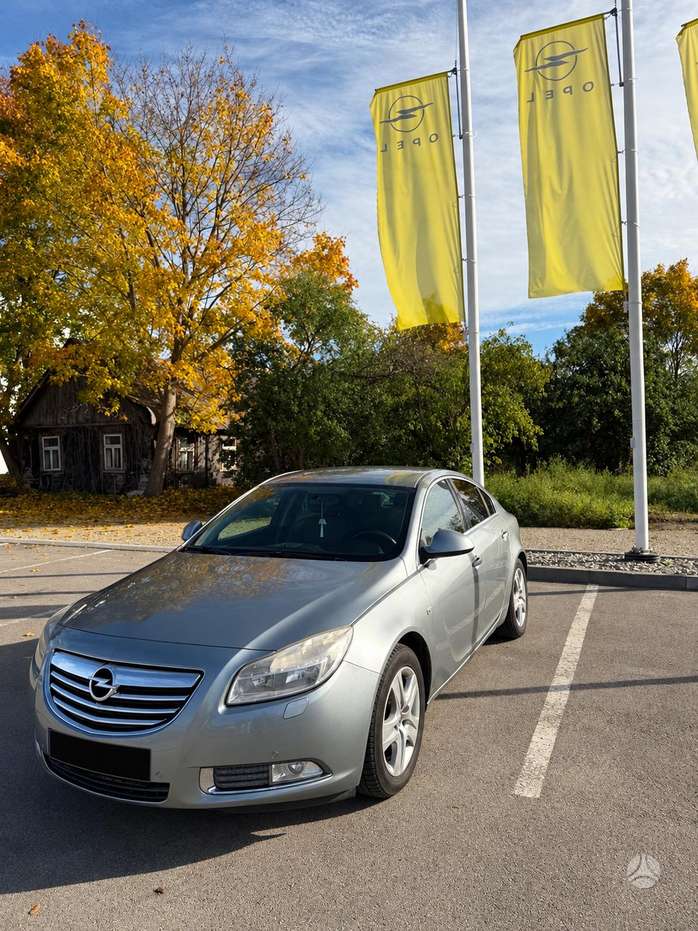 Opel Insignia, 2.0 l., hatchback