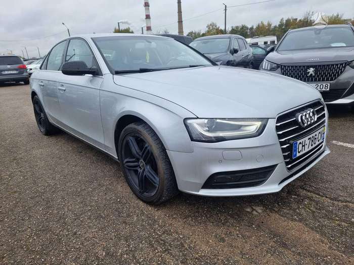 Audi A4, 2.0 l., Седан