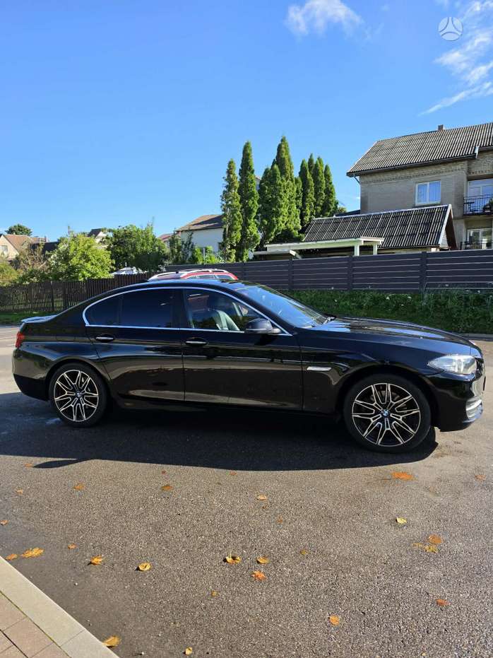 BMW 528, 2.0 l., Седан
