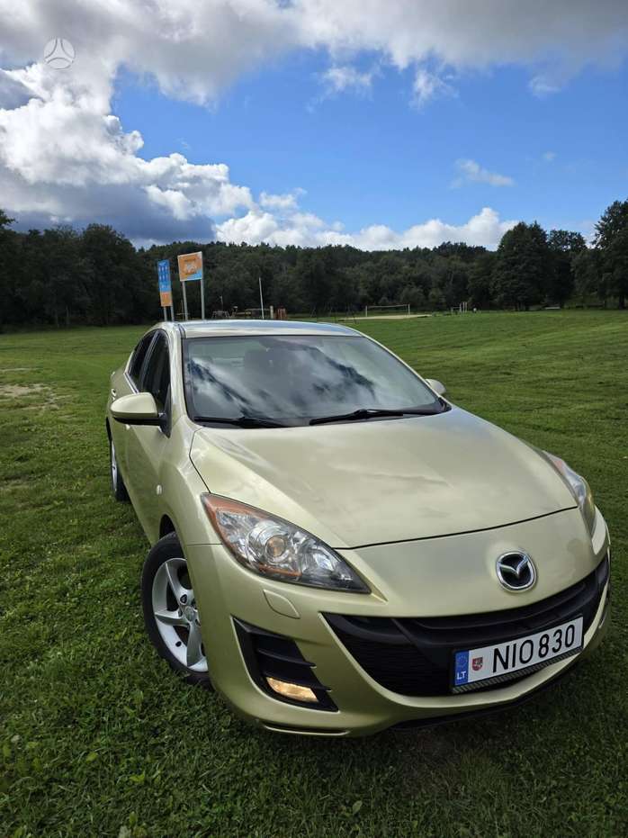 Mazda 3, 2.0 l., Седан