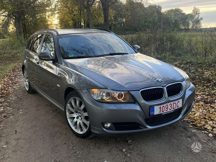 BMW 320, 2.0 l., wagon