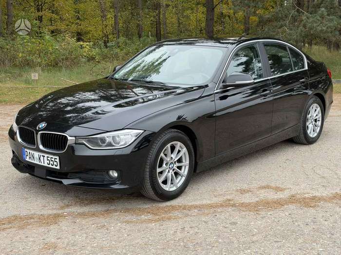 BMW 320, sedanas