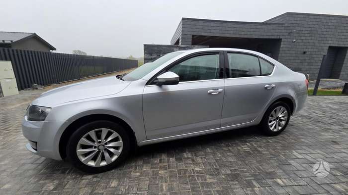 Photo 2 of 4