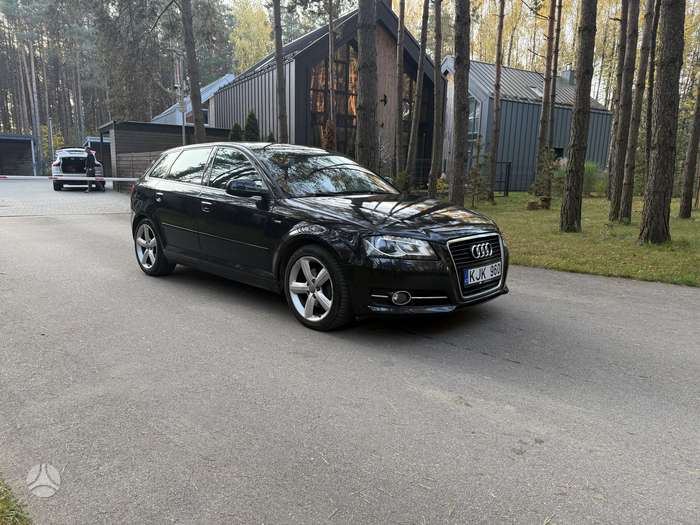 Audi A3, 1.6 l., Хэтчбек