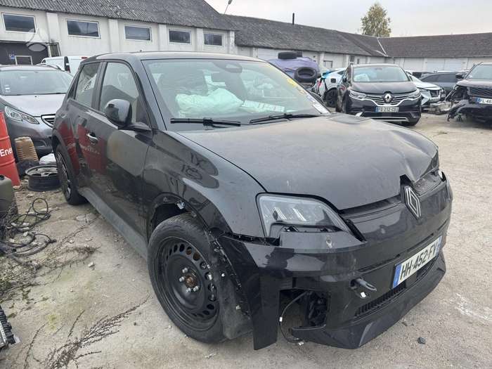 Renault 5 E-Tech, 40 кВт·ч, Хэтчбек