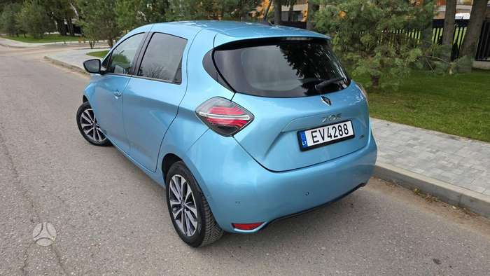 Photo 2 of 4