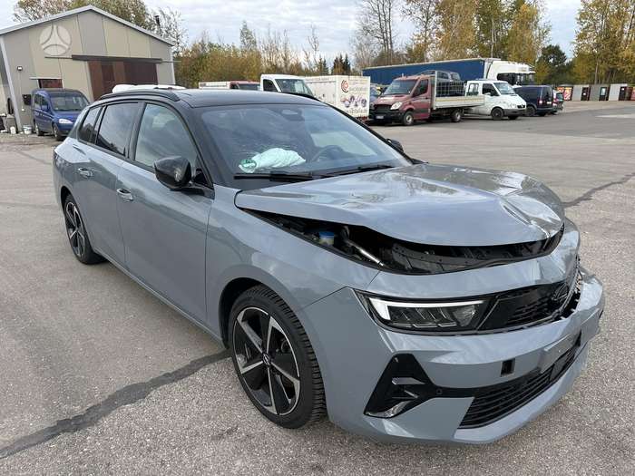 Opel Astra, 1.2 l., Универсал