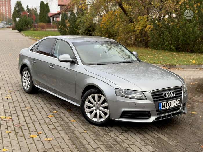 Audi A4, 2.0 l., Седан
