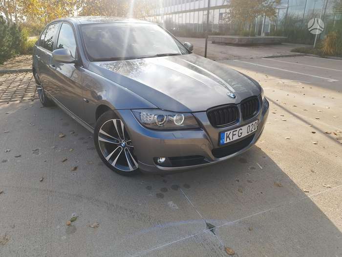 BMW 320, 2.0 l., Седан