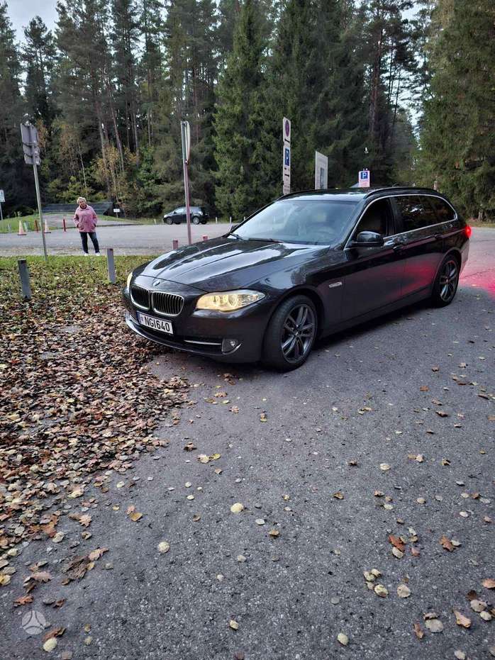 Photo 2 of 4
