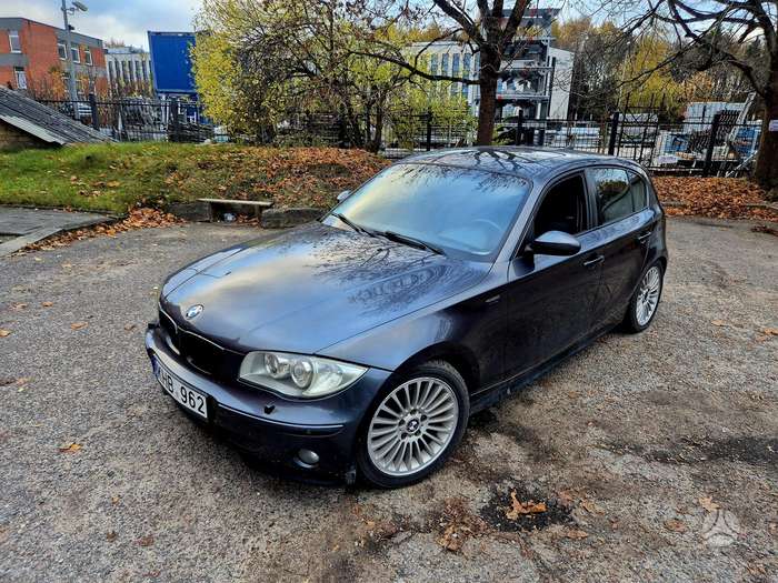 BMW 120, 2.0 l., hatchback