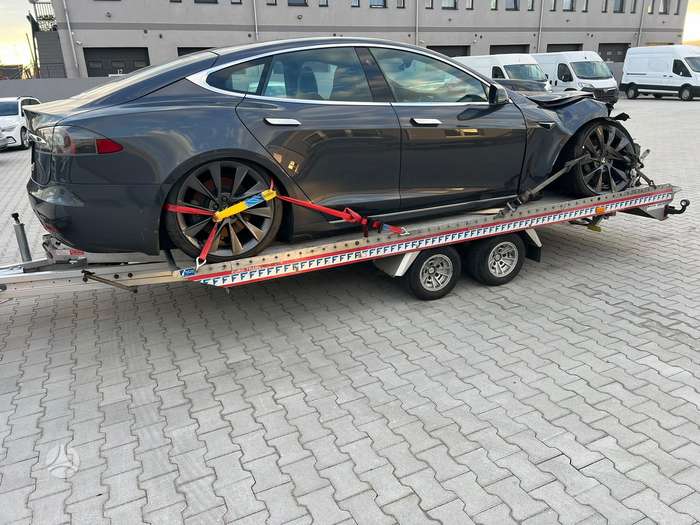Tesla Model S, 75 кВт·ч, Хэтчбек