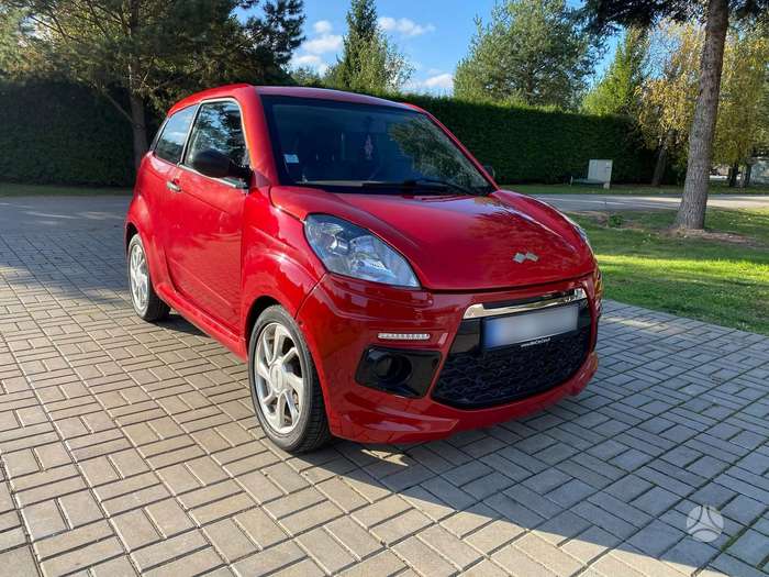 Ligier JS50, hatchback