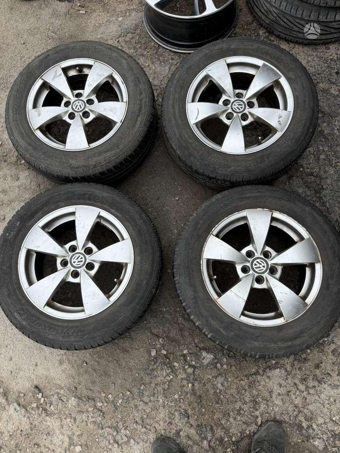 Volkswagen, light alloy, R15 | A32863664
