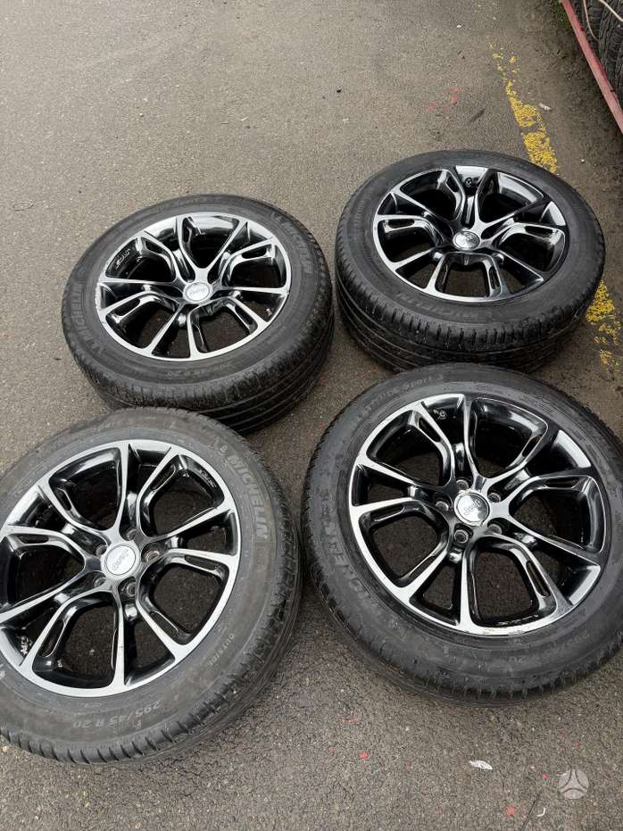 Jeep, light alloy, R20 | A32863676