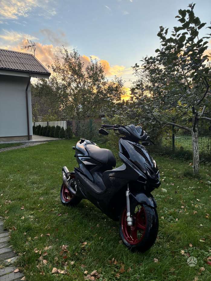 Yamaha Aerox, мотороллеры / мопеды