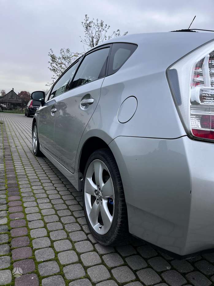 Photo 3 of 4