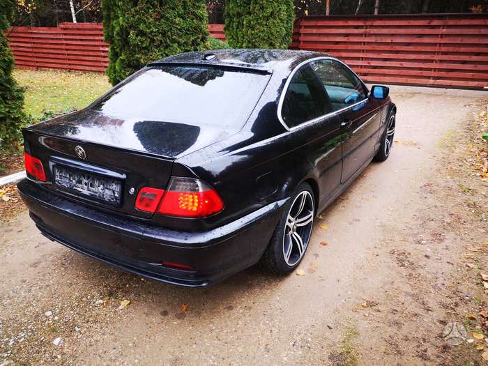 Schwarz 2 668 bmw