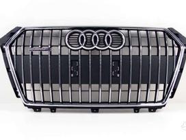 Audi A4 allroad Originalios geros būklės centrinės bamperio grotelės modelis 2
