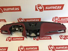 Maserati Ghibli panelė, oro pagalvės, saugos diržai