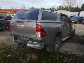 Toyota Hilux rezerves daļās. Toyota hilux 2 4 dizel 110kw pārdodu rezerves
