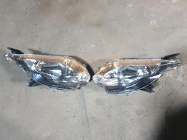 Mitsubishi L200 lights