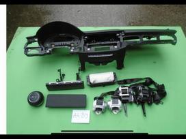 Audi A5 for parts. saugos pagalvių komplektas dalys yra originalios