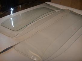 GAZ 21 windows