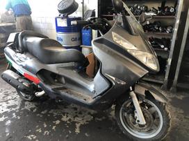 Piaggio X8, mopēds / motorollers