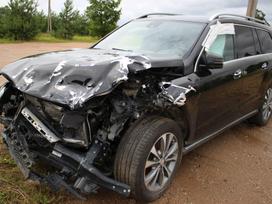 Mercedes-Benz GL450 rezerves daļās