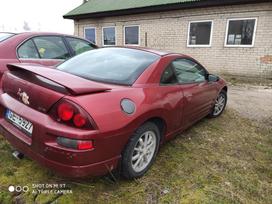 Mitsubishi Eclipse по частям. Jav gamyba variklis deze gerame stovyje