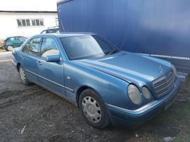 Mercedes-Benz E klasė rezerves daļās. Automobilis ardomas dalimis запасные части авто