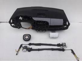 Fiat 500L детали салона