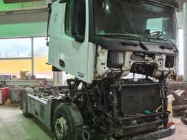 Mercedes-Benz 1842 Actros MP 4, vilcējs