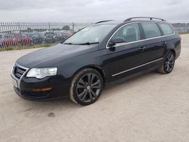 Volkswagen Passat for parts. Dalis siunciame i visus miestus 8620 34257 variklio
